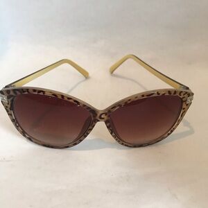 Leopard Sunglasses